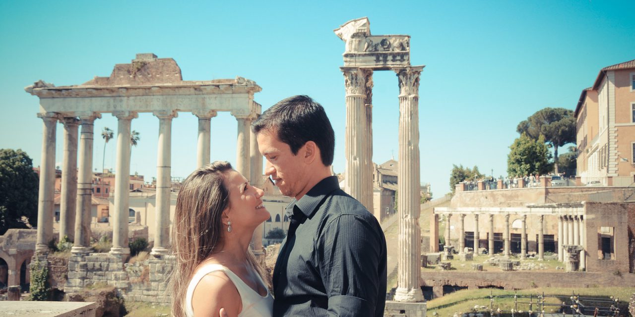 Romantic Honeymoon Photos in Rome