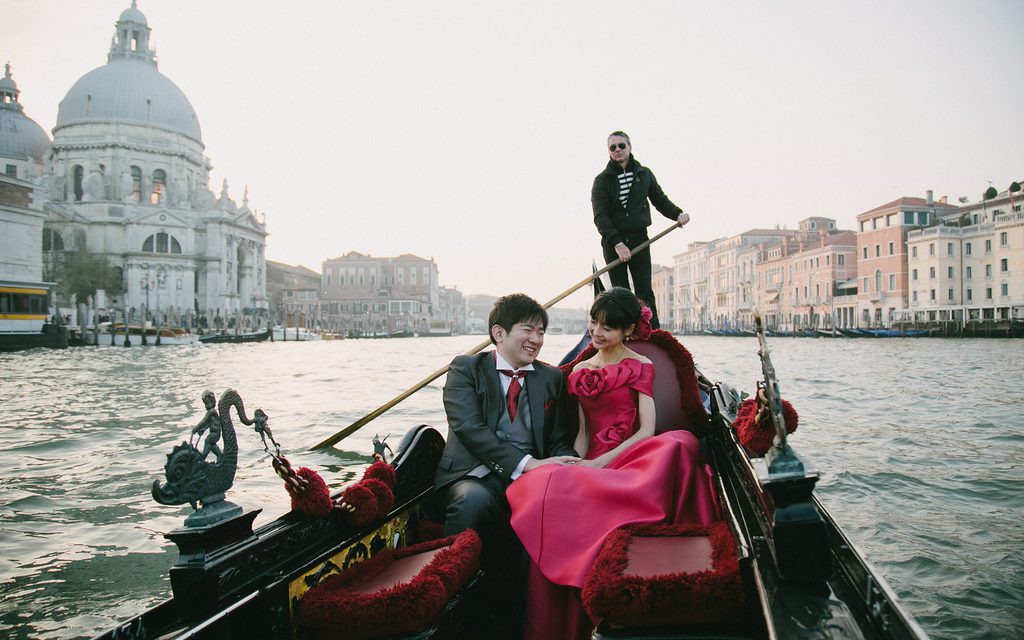 Romantic Honeymoon on a Venetian Gondola