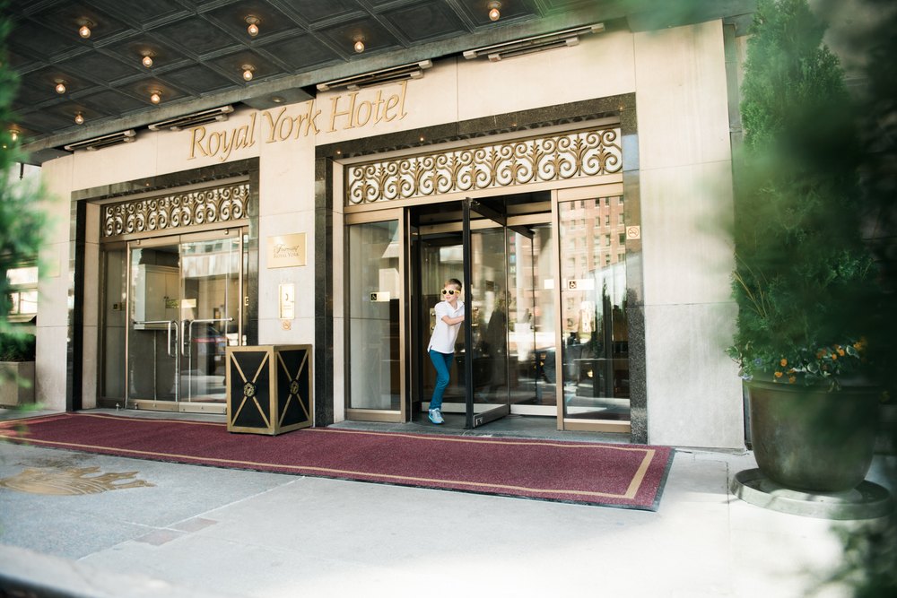  Revolving doors never get old. Ten-year-olds also never get dizzy. 