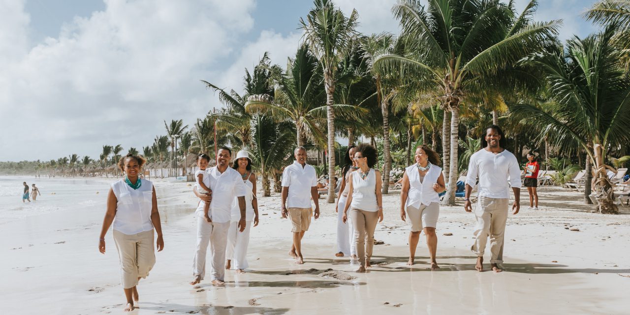 5 Reasons to Plan a Family Reunion in Playa Del Carmen