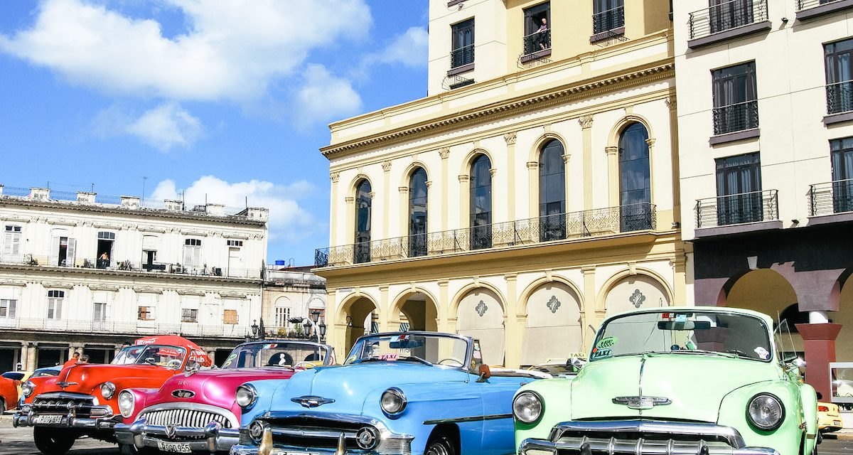 Flytographer Launches in Havana, Cuba