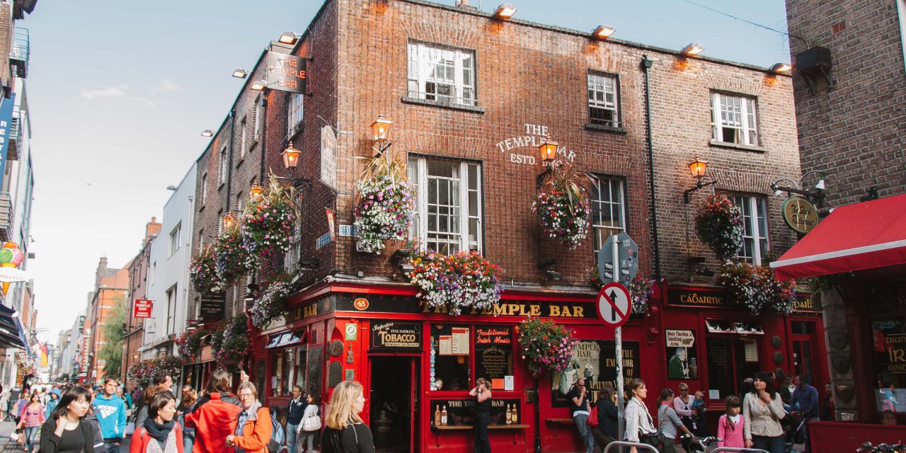 Photographer Q&A Series: Vanessa in Dublin