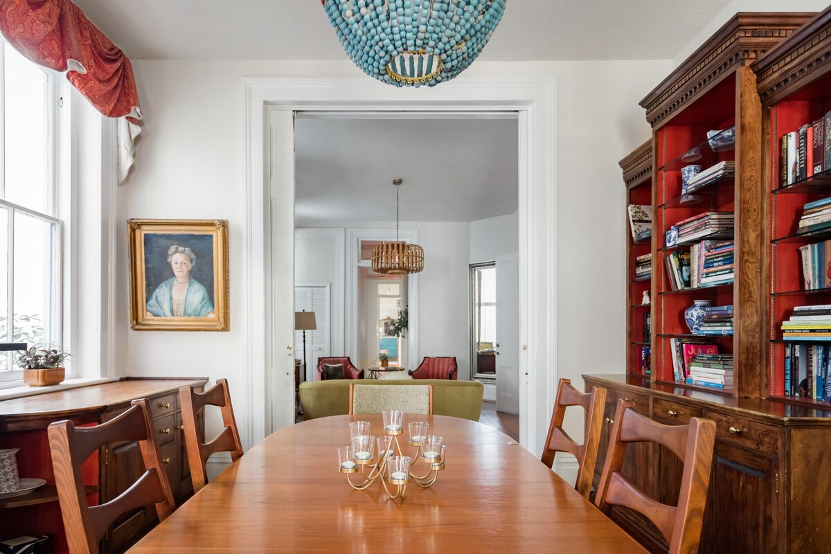 bachelorettes in Charleston, South Carolina