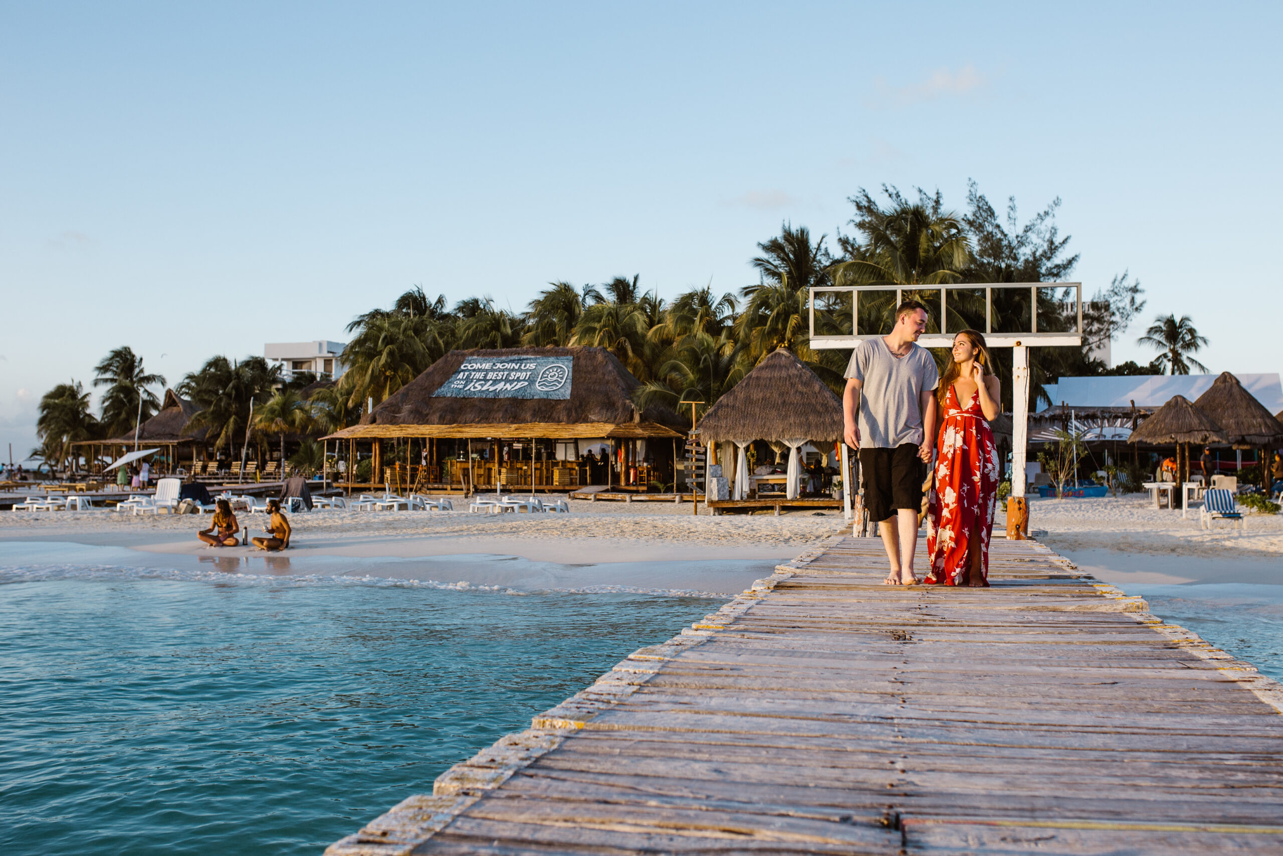 What to Pack for Hot Holiday Escapes