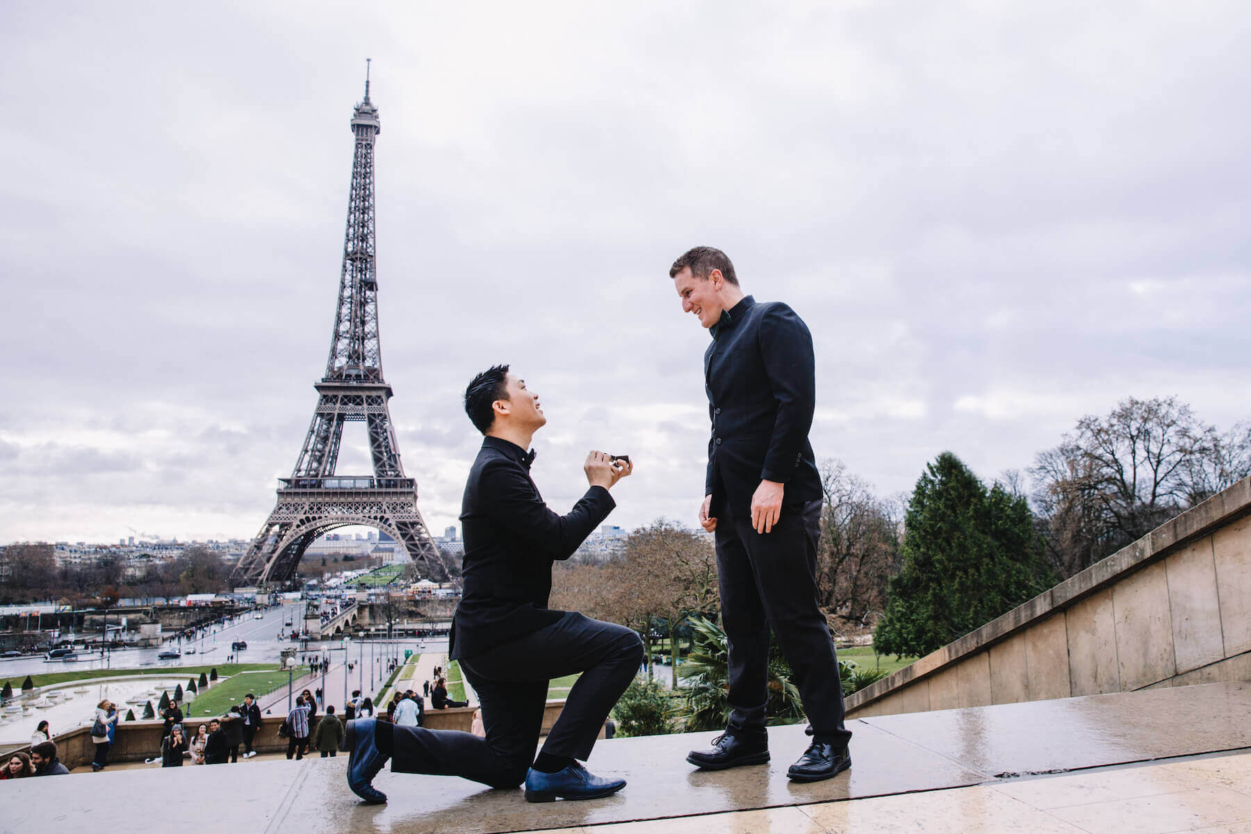 couple proposal in Paris, France