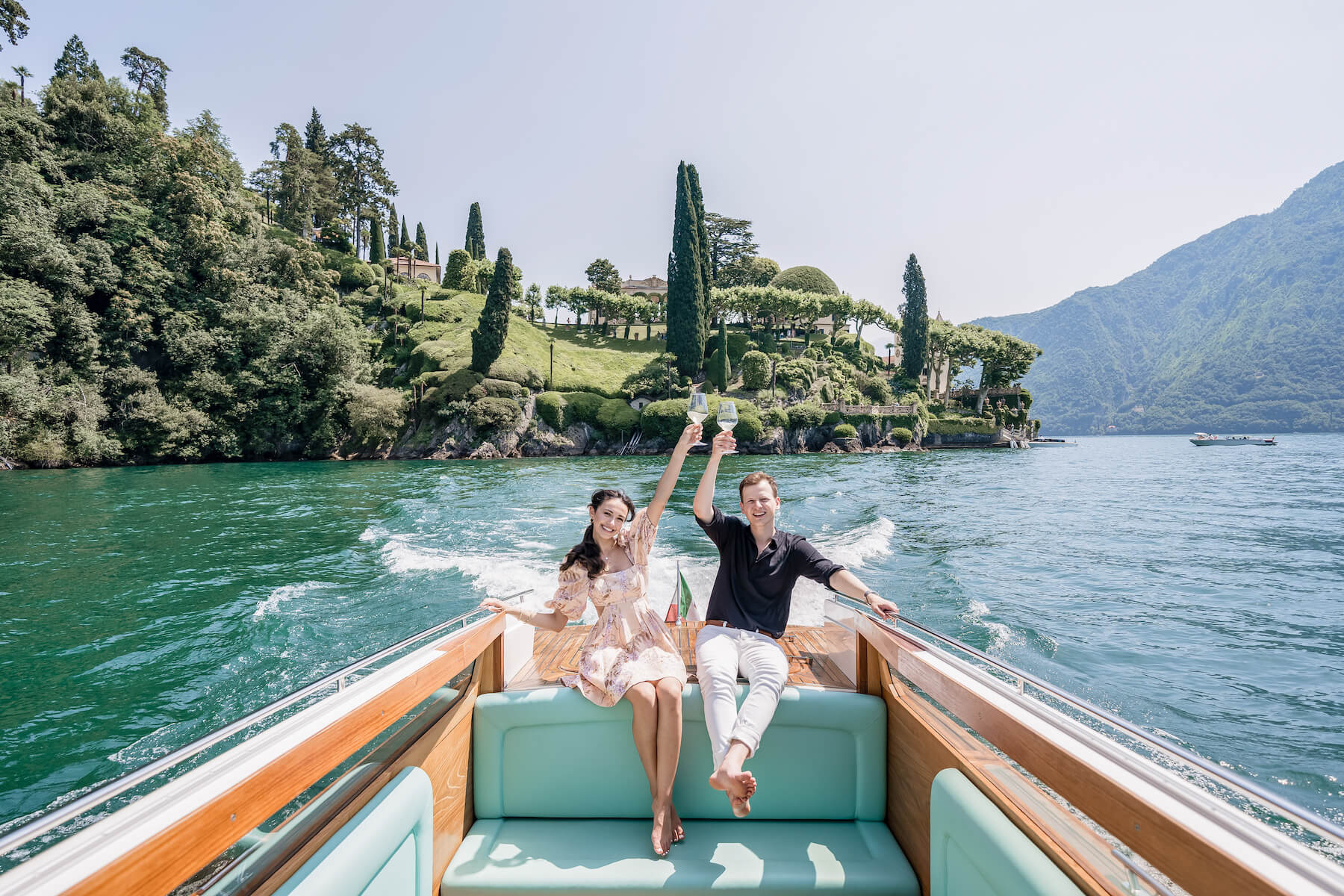 12 Engagement Photo Ideas to Celebrate Your Proposal