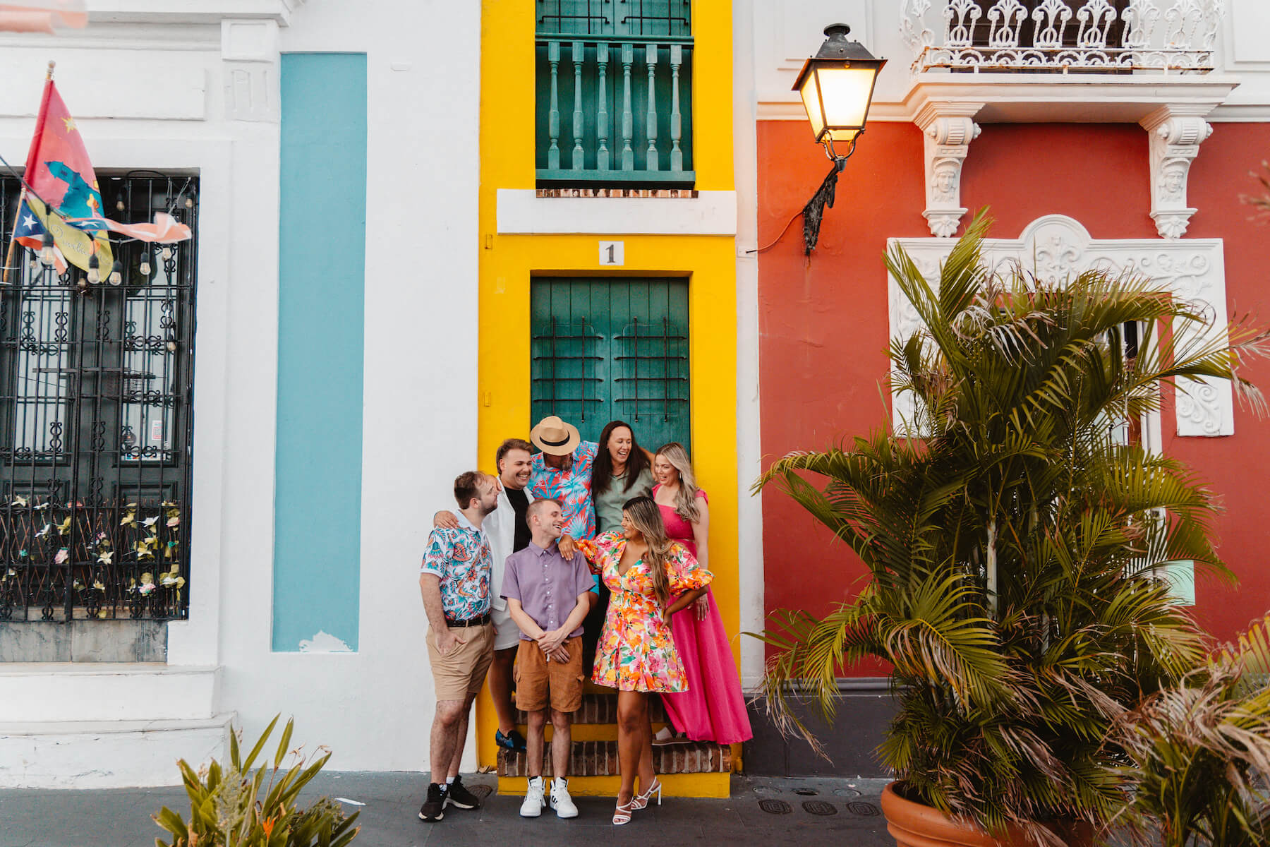 Best Colours for Family Pictures Outside