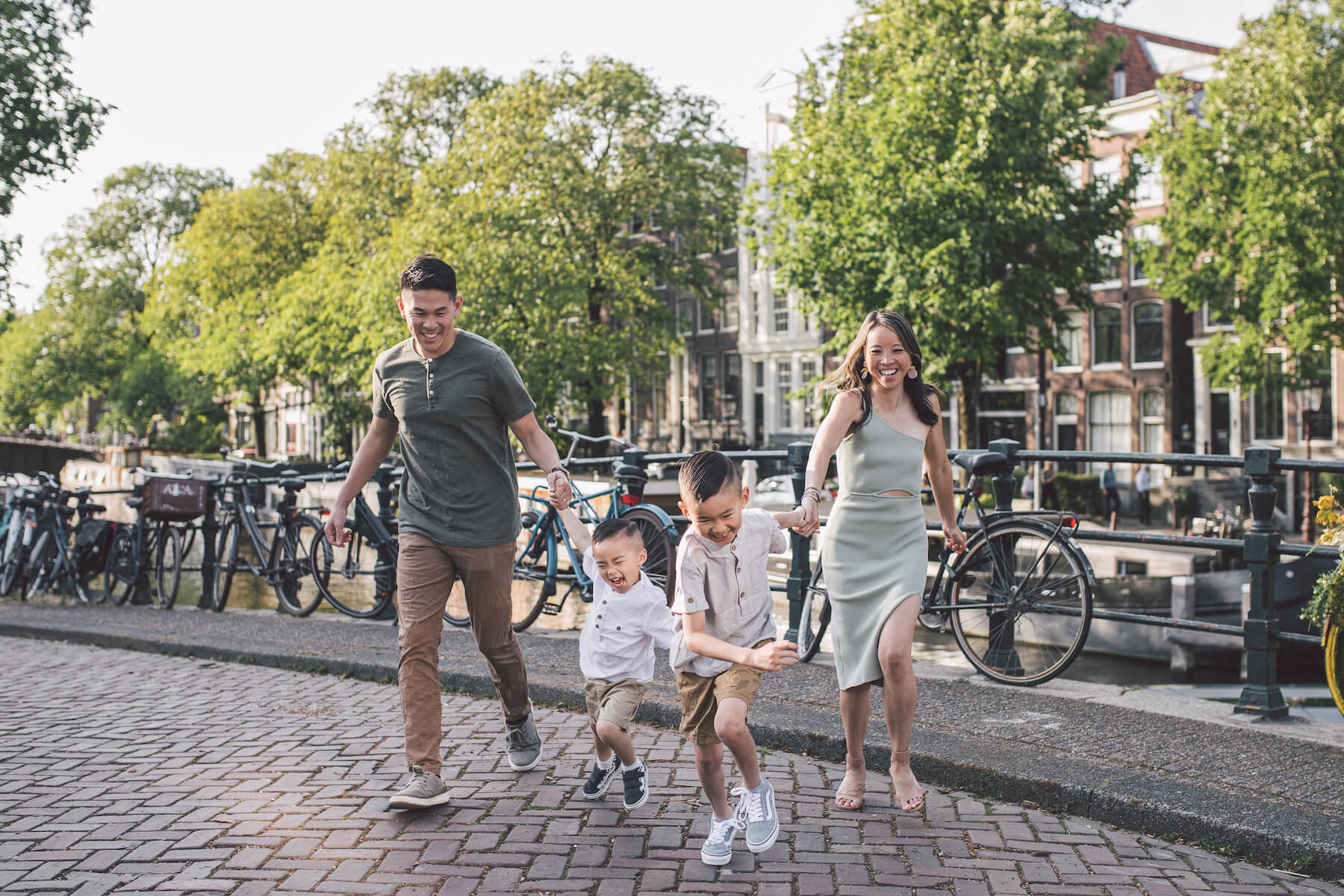 Get Photo Gift Cards Redeemable in 350+ Destinations Worldwide