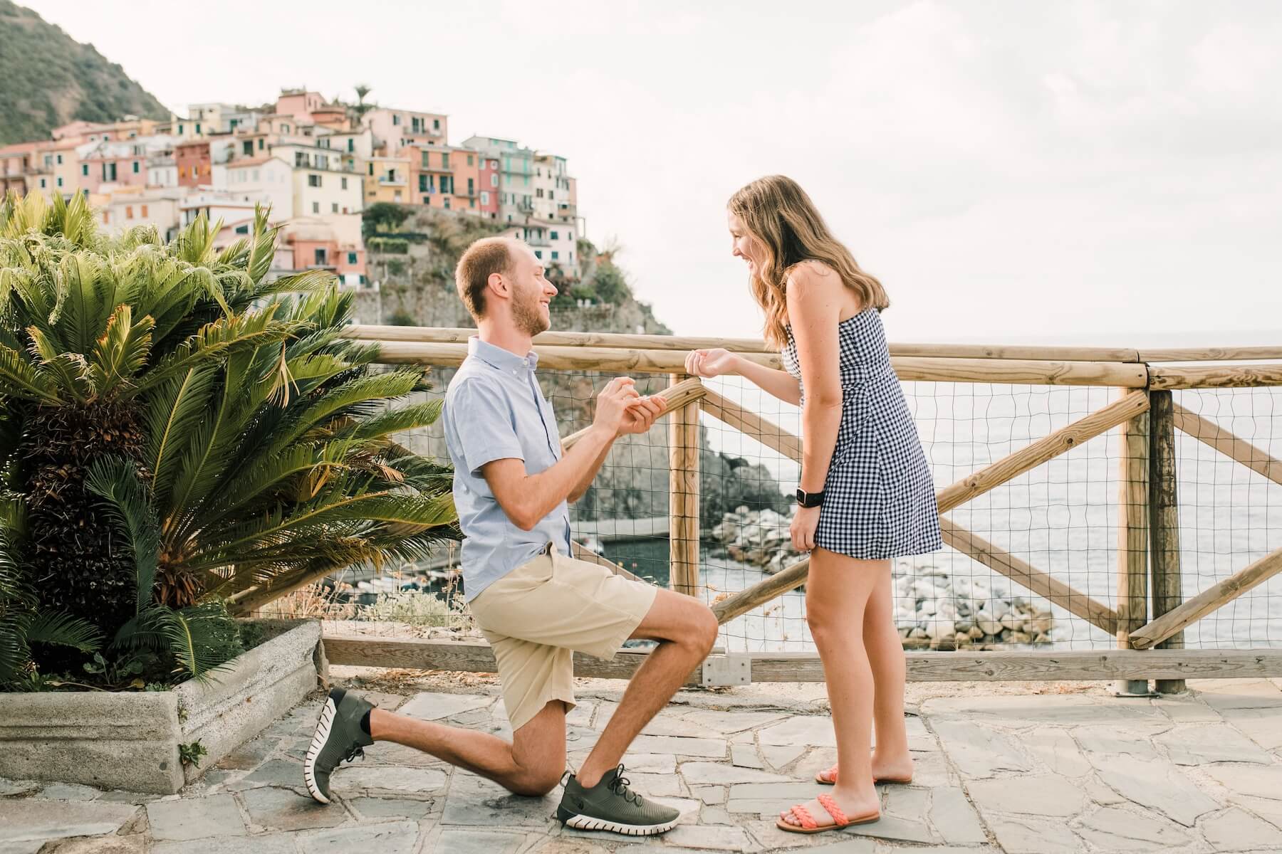 How to Find the Best Cinque Terre Proposal Photographer