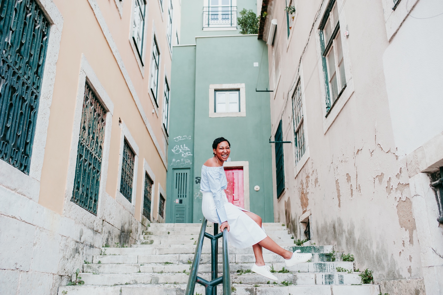 Ultimate Guide: How to Take Photos of Yourself While Travelling Solo