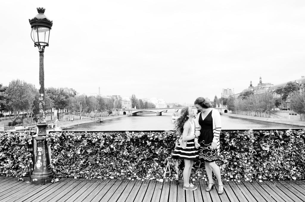 Special Mother + Daughter Trip to Paris | Flytographer