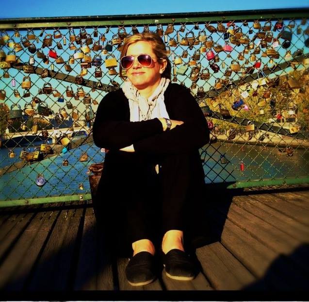Good things happen when dreaming on bridges in Paris.